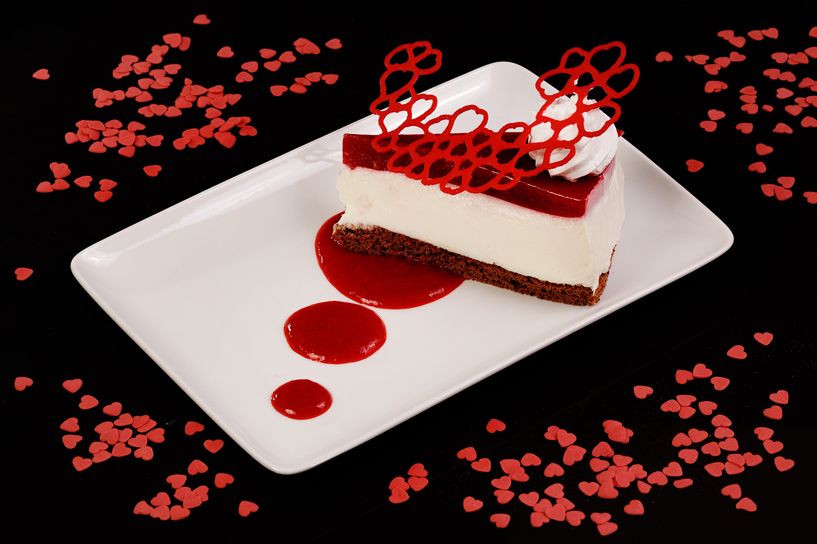 Fehércsokikrémes málnatorta